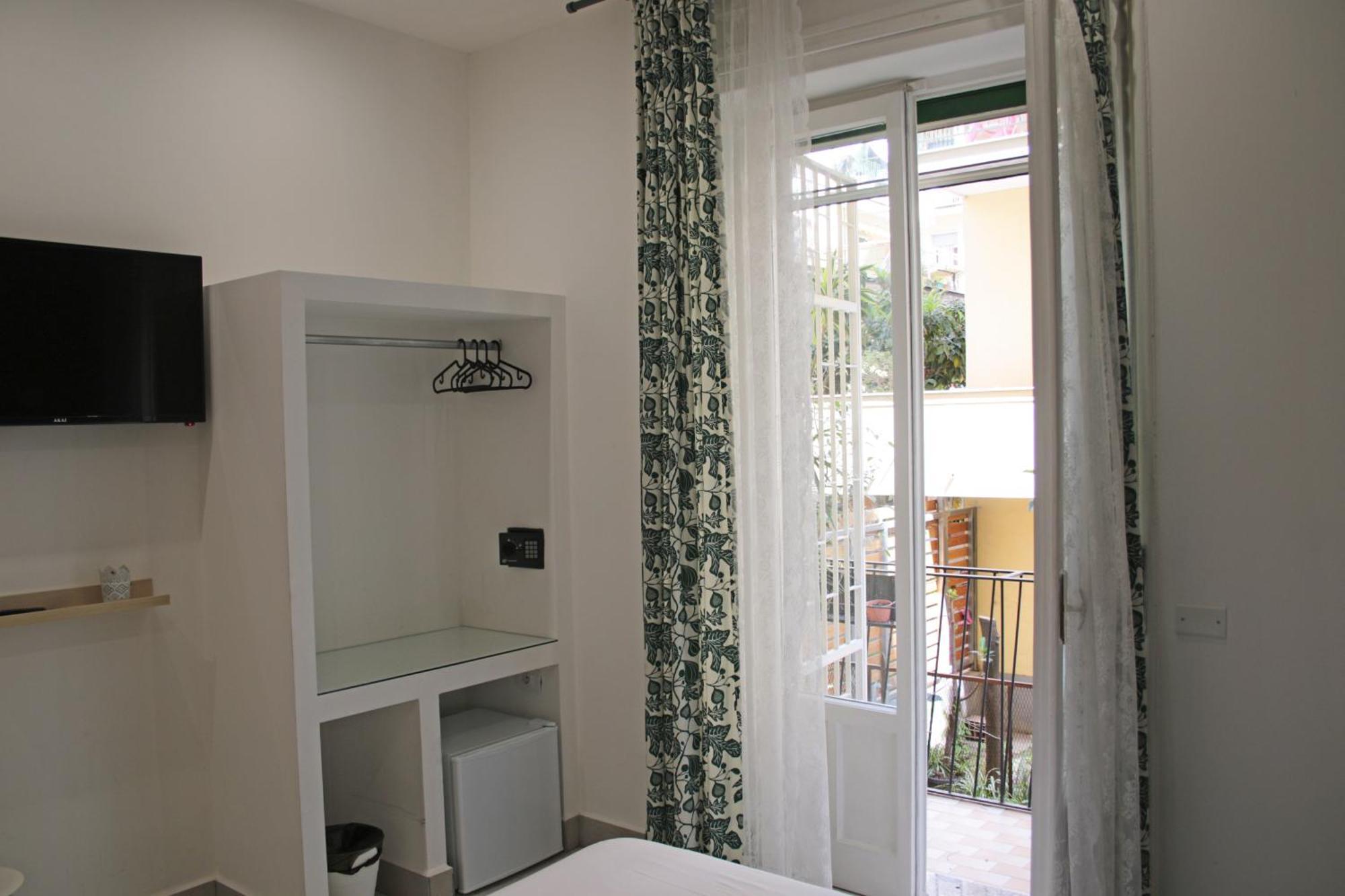 Living Salerno B&B Zewnętrze zdjęcie