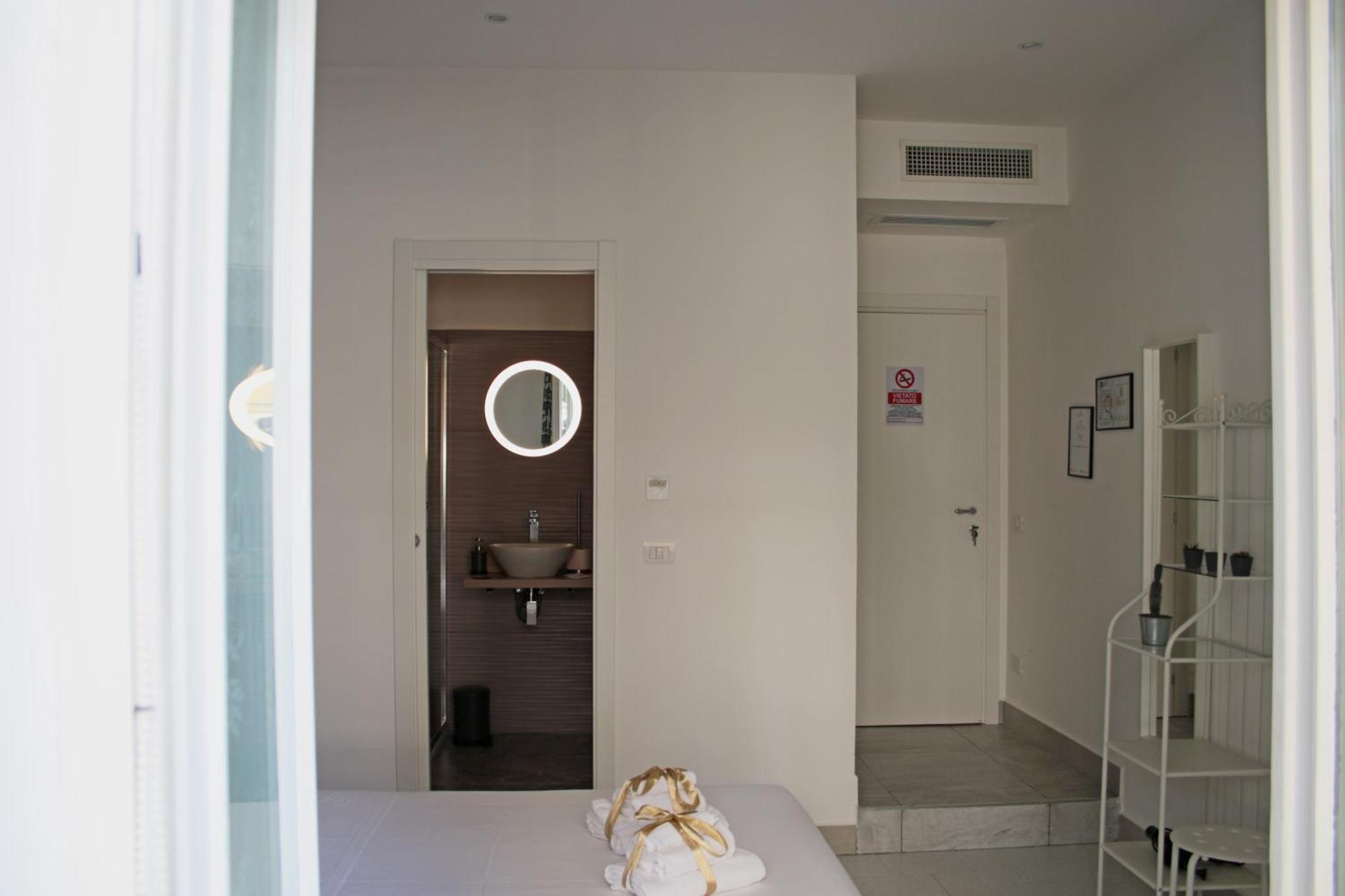 Living Salerno B&B Zewnętrze zdjęcie